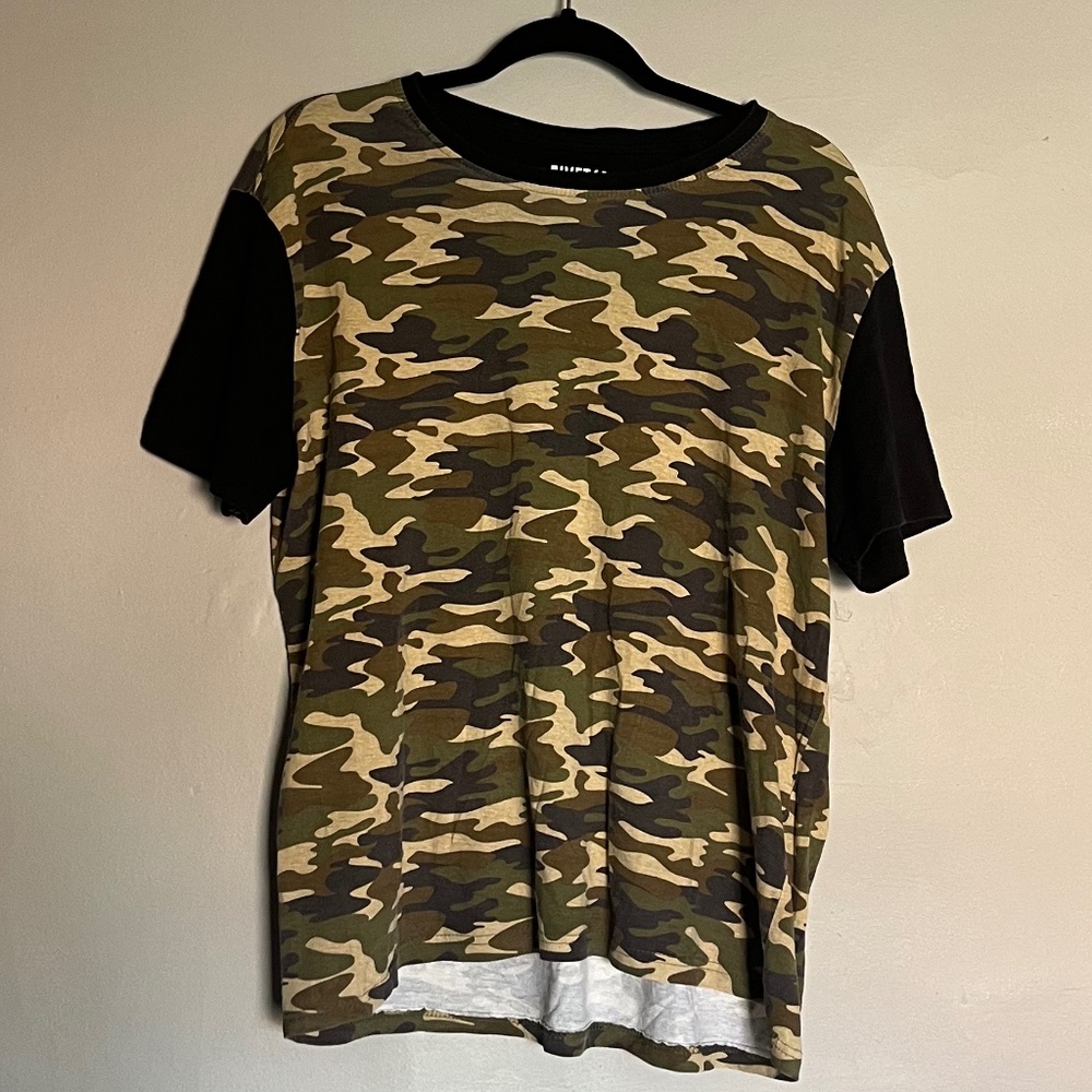 Men's Rivet 61 Camo T-Shirt